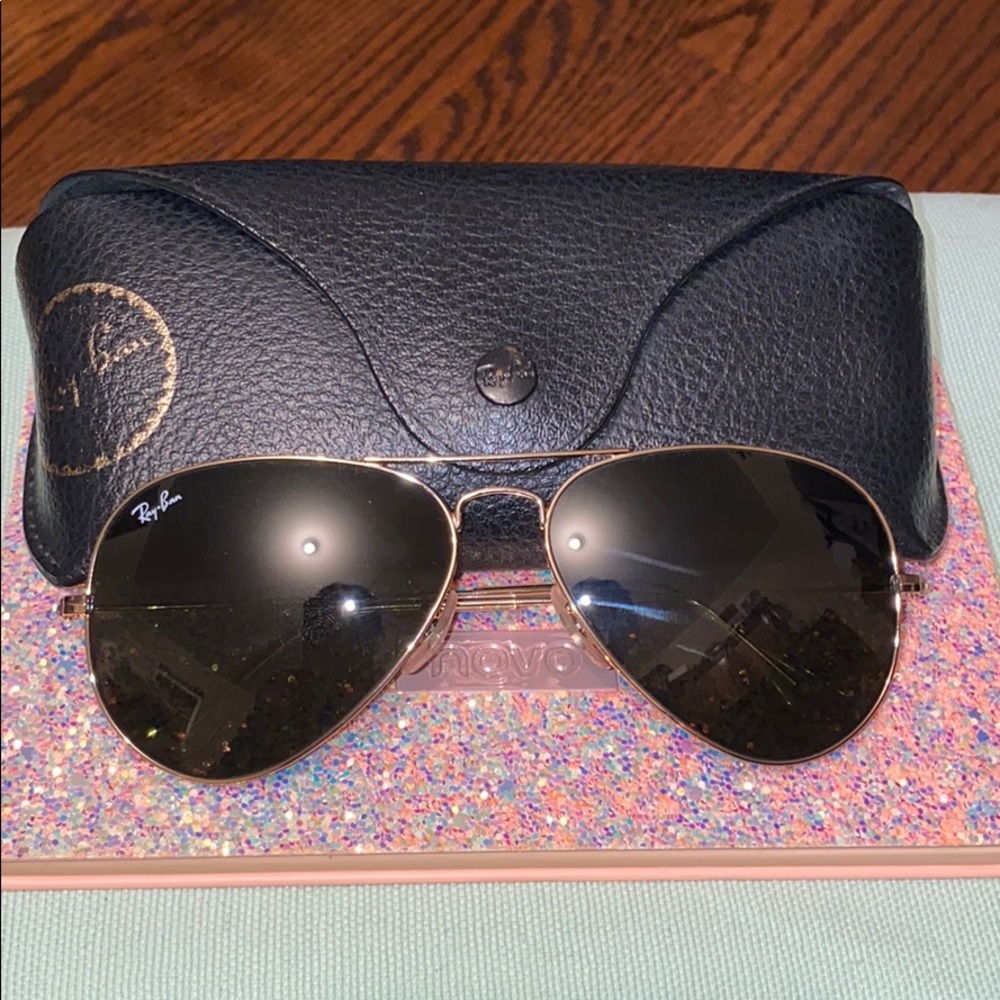 Ray-Ban authentic aviators (gold)